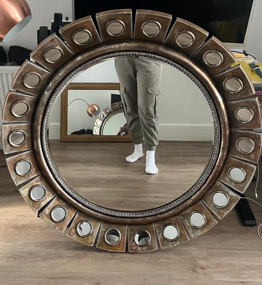 Buy & Sell Wilmington Dartford - Photos for Large Statement Round Mirror - Vintage Style
