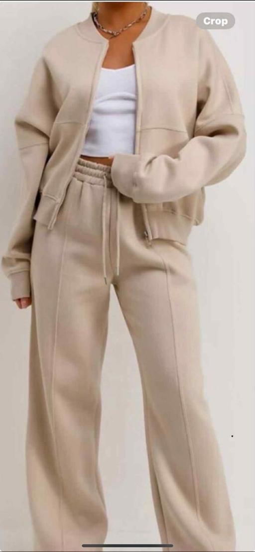 Buy & Sell Lessness Heath South East London - Photos for Beige straight legged tracksuit