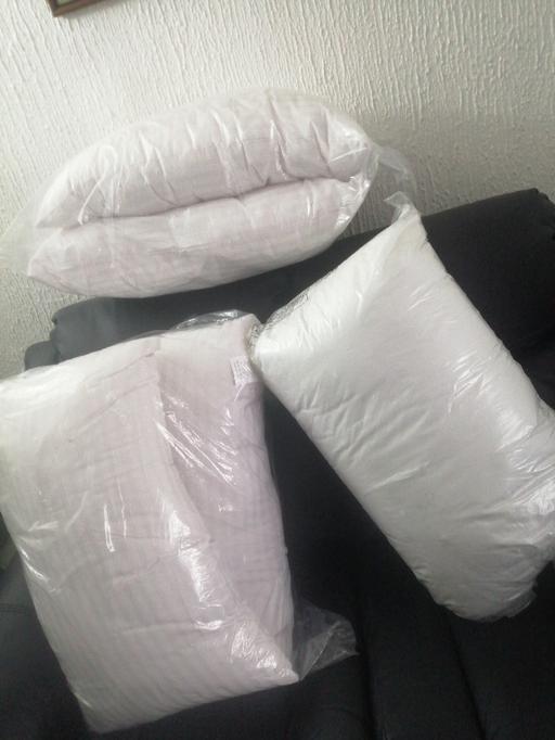 Buy & Sell Moseley Village Wolverhampton - Photos for New pack of 2 pillows