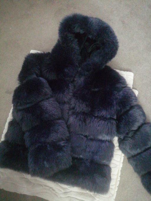 Buy & Sell Heath Town Wolverhampton - Photos for FREE Ladies faux fur hooded jacket medium