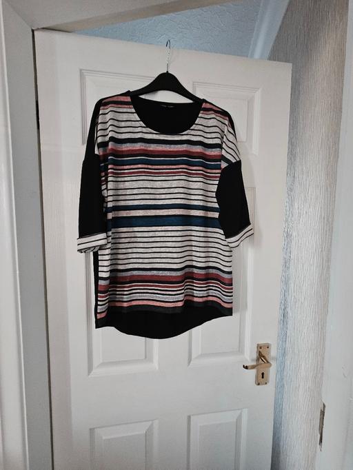 Buy & Sell Newton Doncaster - Photos for Warehouse top, size 16..like new.