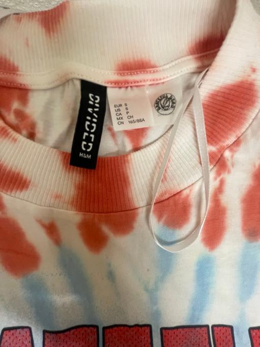 Buy & Sell West Ealing West London - Photos for H&M Divided retro 90’s punk oversized T-shirt