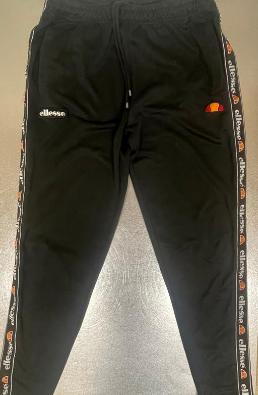 Buy & Sell West Ealing West London - Photos for Vintage Ellesse Men’s Black Ashford Joggers