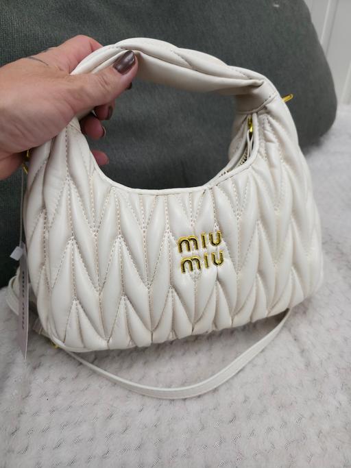 Buy & Sell Clifton Nottingham - Photos for miu miu cream handbag