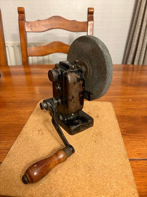 Buy & Sell East Malling Tonbridge and Malling - Photos for Hand grinder