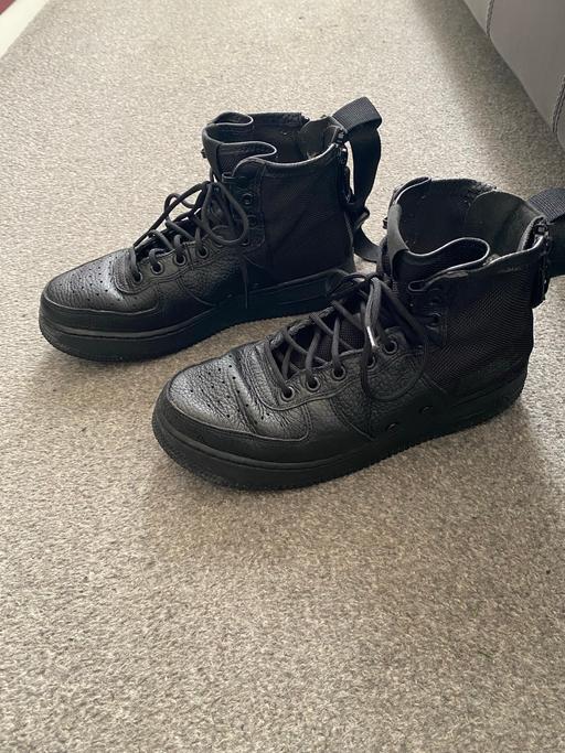 Buy & Sell Upper Norwood South East London - Photos for PRE-OWNED NIKE URBAN UTILITY TRAINER BOOTS
