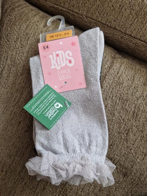 Buy & Sell Ramsgate Thanet - Photos for bn 2pk sparkly socks size 12.5-3.5