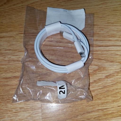 Buy & Sell Ocker Hill Sandwell - Photos for iphone charging cable 2m x 1