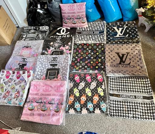 Buy & Sell Ashford Spelthorne - Photos for Cushion covers 45x45cm labubu designer