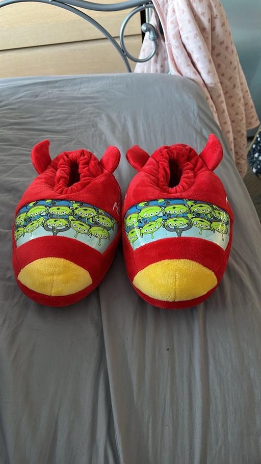 Buy & Sell Whiston Knowsley - Photos for Unisex Toystory planet slippers
