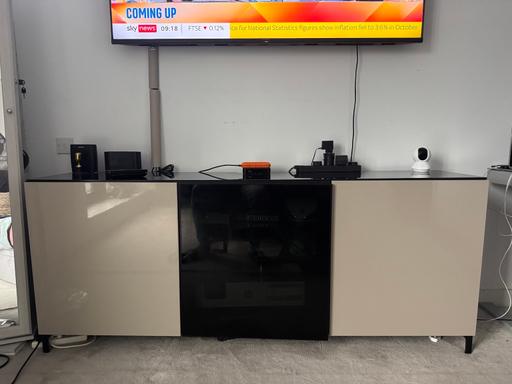 Buy & Sell Silvertown East London - Photos for Tv stand