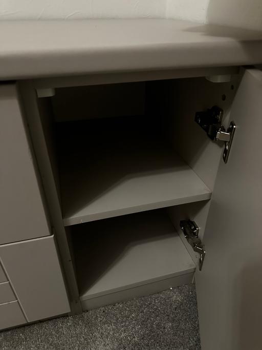 Buy & Sell Dagenham Barking and Dagenham - Photos for Bedside cabinet