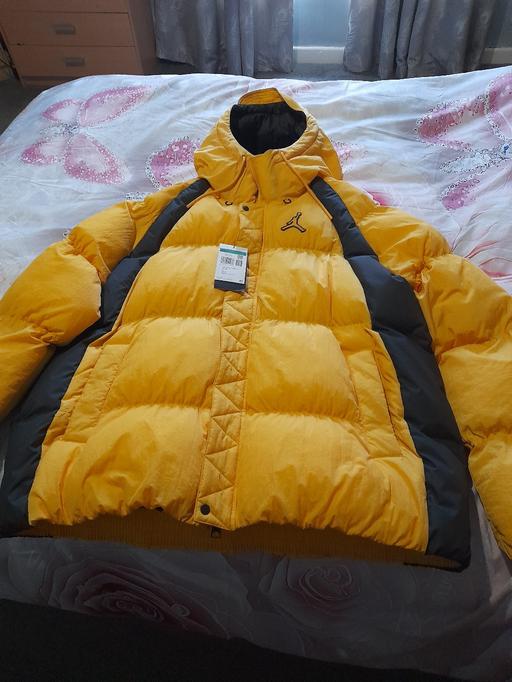 Buy & Sell Lees Oldham - Photos for Nike Jordan Puffer jacket