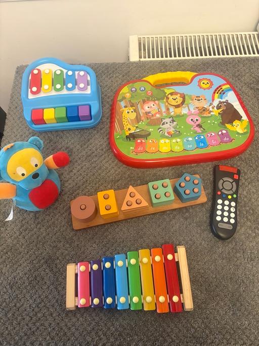 Buy & Sell Guildford Surrey - Photos for Toy bundle and toy box