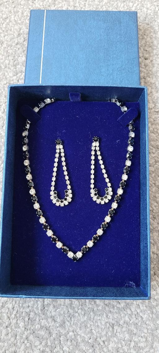 Buy & Sell Great Houghton Barnsley - Photos for New necklace and earrings set