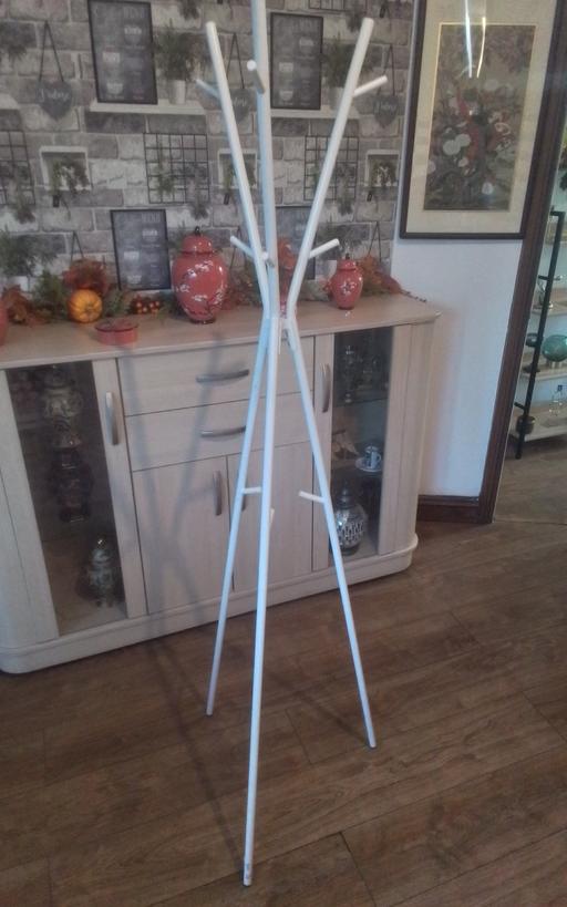 Buy & Sell Swinley Wigan - Photos for MODERN COAT STAND