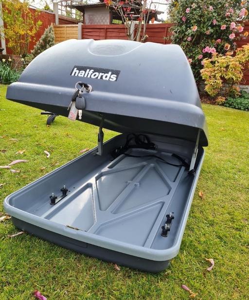 Vehicles Liverpool Liverpool - Photos for Halfords roof box and bars