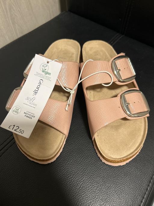 Buy & Sell Stanmer Brighton - Photos for Women’s pink sandals