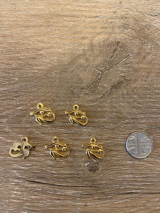 Buy & Sell Wandsworth South West London - Photos for 5x Eye of Rah gold charms. Jewellery making