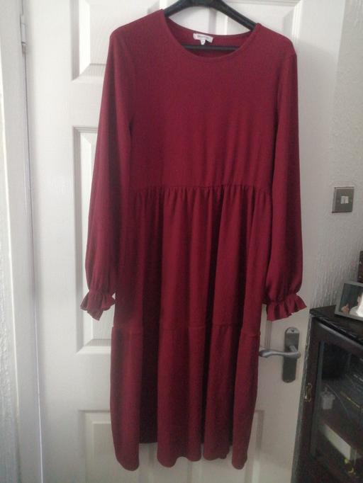 Buy & Sell Heath Town Wolverhampton - Photos for like new Simply Be ladies dress 18
