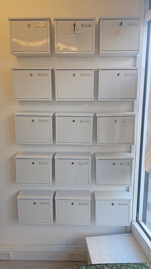 Buy & Sell Tooting Broadway South West London - Photos for post box