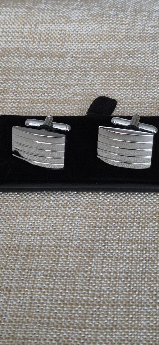 Buy & Sell Golders Green North West London - Photos for Stunning pair of cufflinks