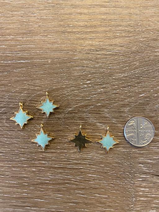 Buy & Sell Wandsworth South West London - Photos for Turquoise and gold dainty star charms