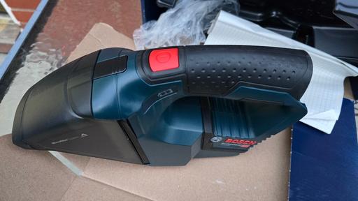 Buy & Sell Aylesbury Buckinghamshire - Photos for Bosch GAS 12 V-LI 12v Cordless Mini Dust Extr