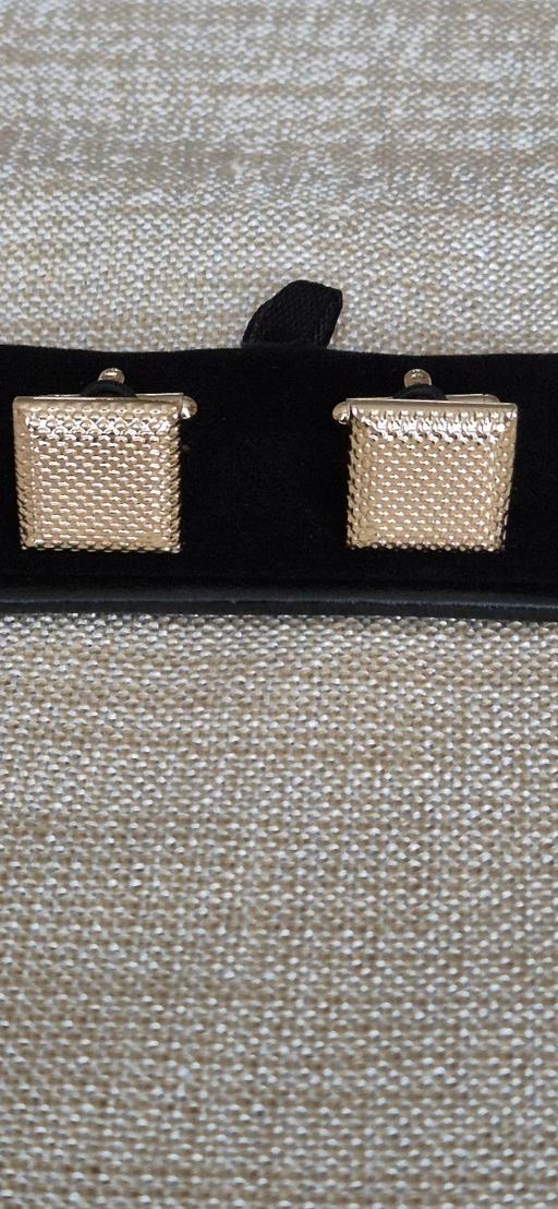 Buy & Sell Golders Green North West London - Photos for Stunning pair of cufflinks