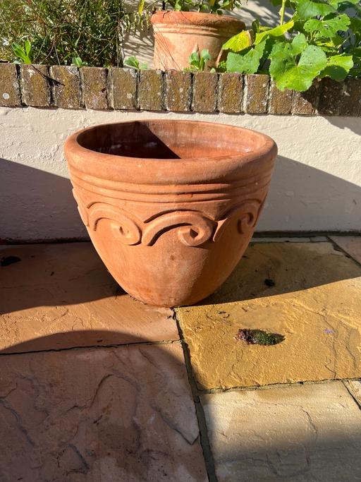 Buy & Sell Goddards Green West Berkshire - Photos for Swirl pattern terracotta pot
