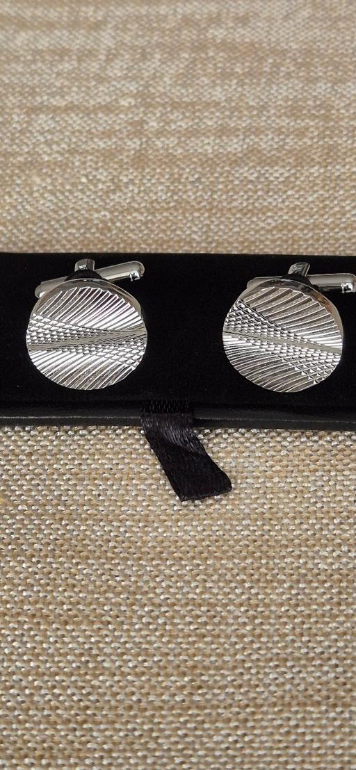 Buy & Sell Golders Green North West London - Photos for Stunning pair of cufflinks