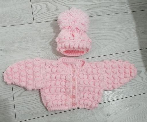 Buy & Sell West Derby Liverpool - Photos for baby girls 0-3 months hat and cardigan