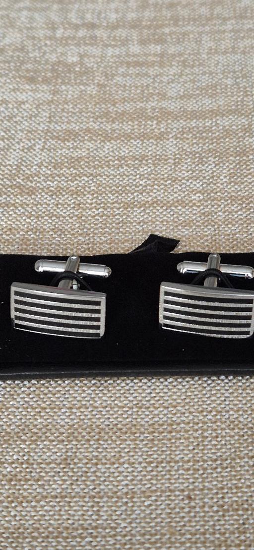Buy & Sell Golders Green North West London - Photos for Stunning pair of cufflinks