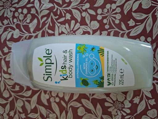 Buy & Sell Ettingshall Park Wolverhampton - Photos for New Simple Kids Hair & Body Wash