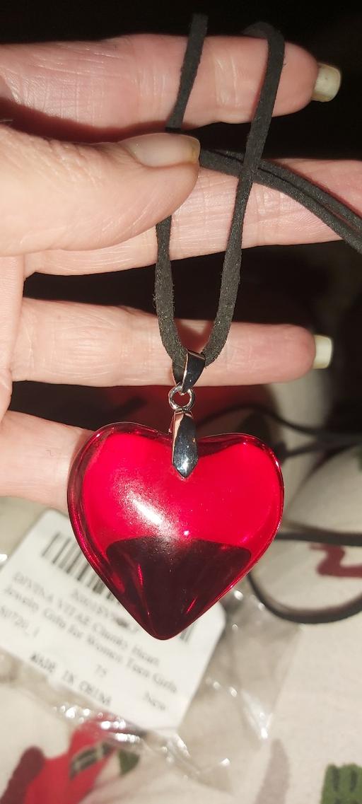 Buy & Sell Asfordby Hill Melton - Photos for Big red glass heart ❤ necklace