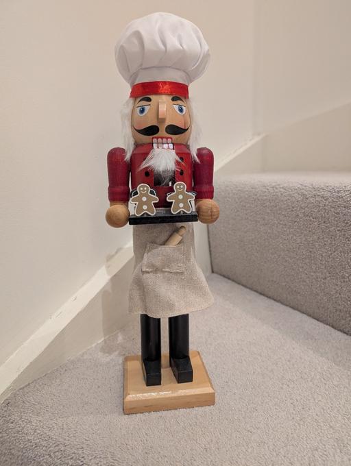 Buy & Sell Wandsworth South West London - Photos for Nut cracker serving cookies Christmas decor