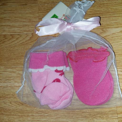 Buy & Sell Ocker Hill Sandwell - Photos for baby newborn mittens and socks pink