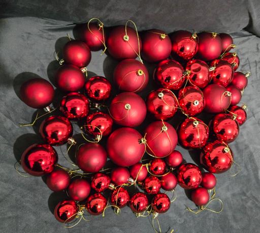 Buy & Sell Tividale Sandwell - Photos for mixed sizes x 48 Christmas red Baubles