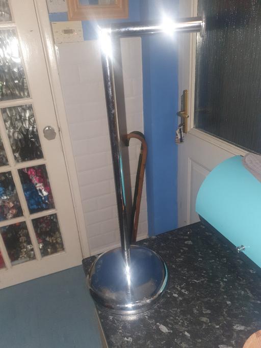 Buy & Sell Gornal Wood Dudley - Photos for Chrome Toilet Roll Stand , 21 inches High,VGC