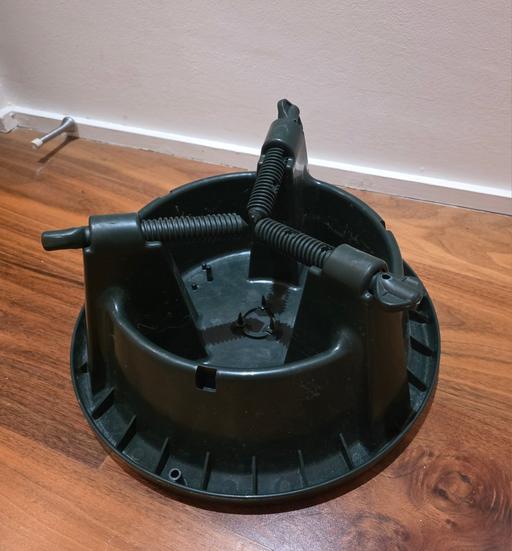 Buy & Sell Shoreditch North London - Photos for Christmas Tree Stand – Screw-Lock Stability