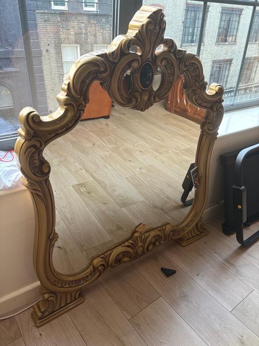 Buy & Sell Old Street East London - Photos for Antique Look Gold Carved Mirror