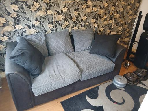 Buy & Sell Quarry Bank Dudley - Photos for settee 2 seater