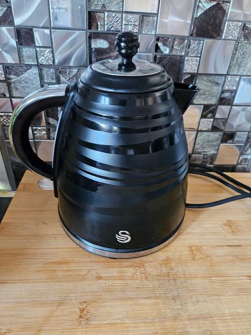 Buy & Sell Moseley Village Wolverhampton - Photos for black swan kettle