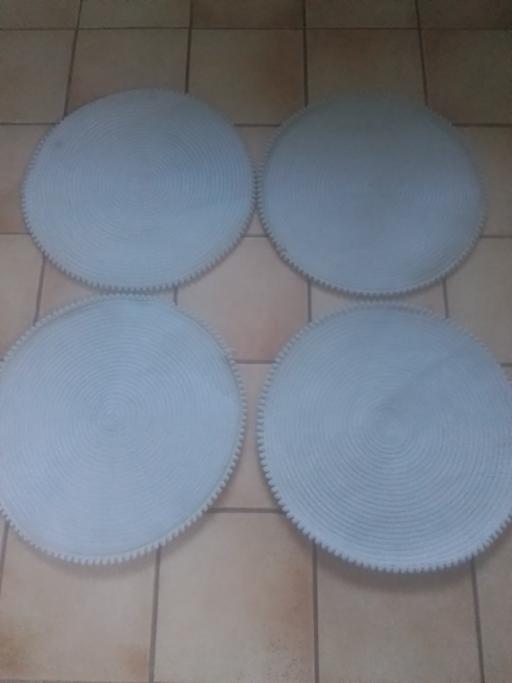 Buy & Sell Streetly Walsall - Photos for FOUR GREY CIRCULAR PLACE MATS