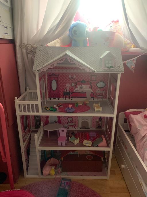 Buy & Sell Kingston Barnsley - Photos for Big dolls house