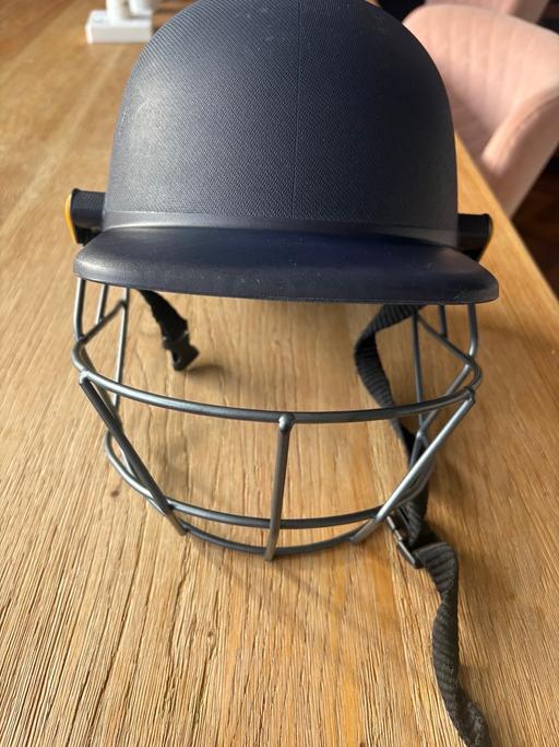 Buy & Sell Chislehurst Bromley - Photos for Cricket bag, hat and pads.