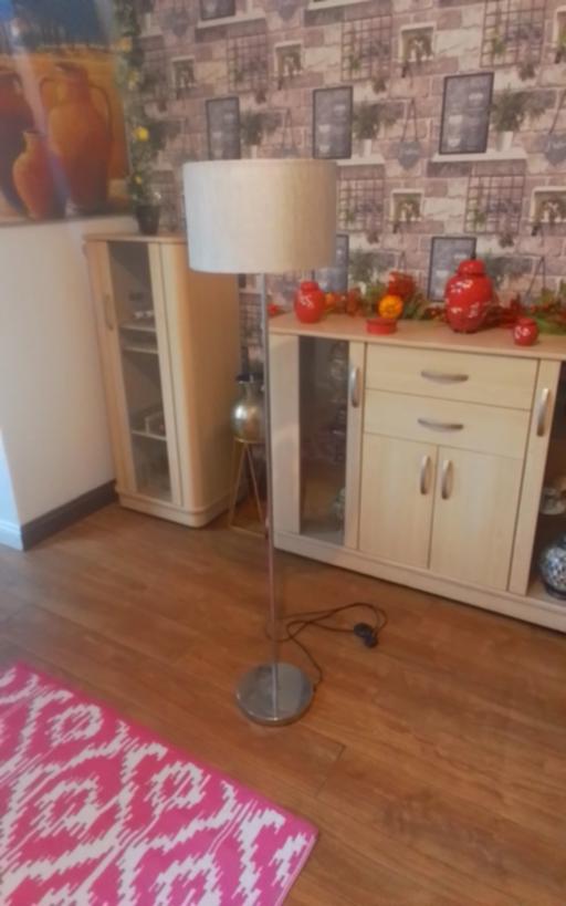 Buy & Sell Swinley Wigan - Photos for MODERN FLOOR LAMP