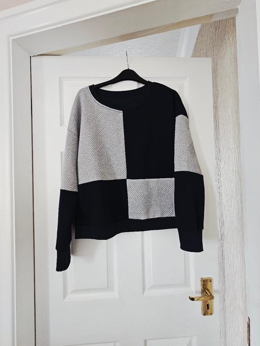 Buy & Sell Newton Doncaster - Photos for Winter top, size 16..like new.