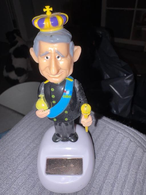 Buy & Sell South Hackney East London - Photos for Solar panel dancing figures