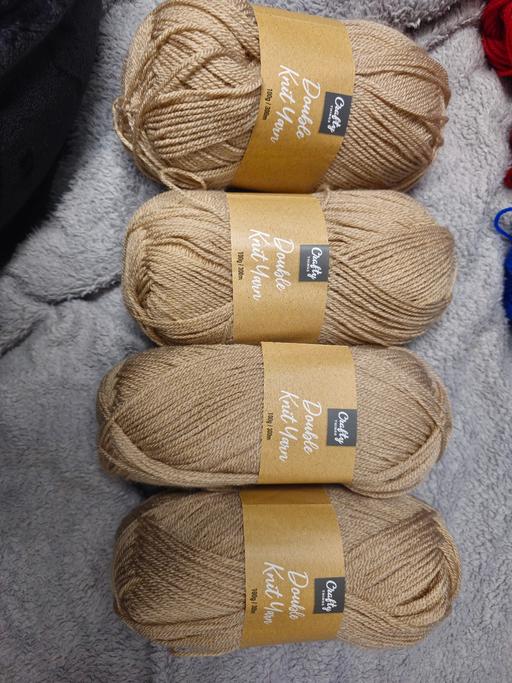 training Cranford Hounslow - Photos for Beigh/khaki yarn